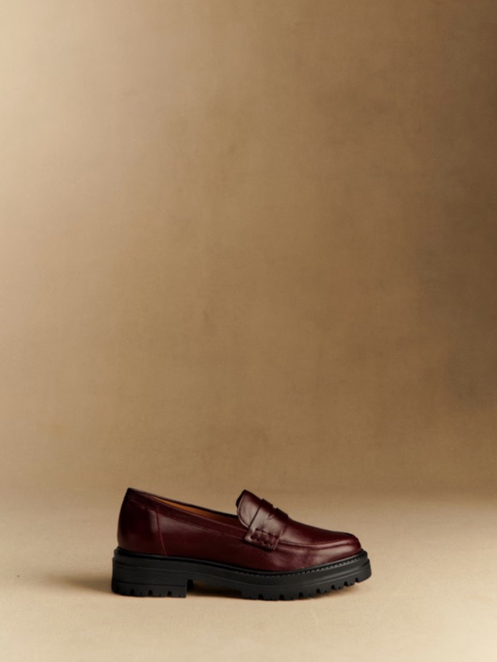 EUC Sézane Albane Loafers in Glossy Burgundy Size 9 - Picture 4 of 11